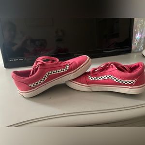 Girls Pink Butterfly Vans